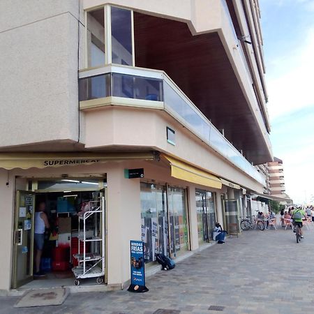 Acogedor Y Amplio Apartamento Familiar A Pie De Playa カラフェル エクステリア 写真