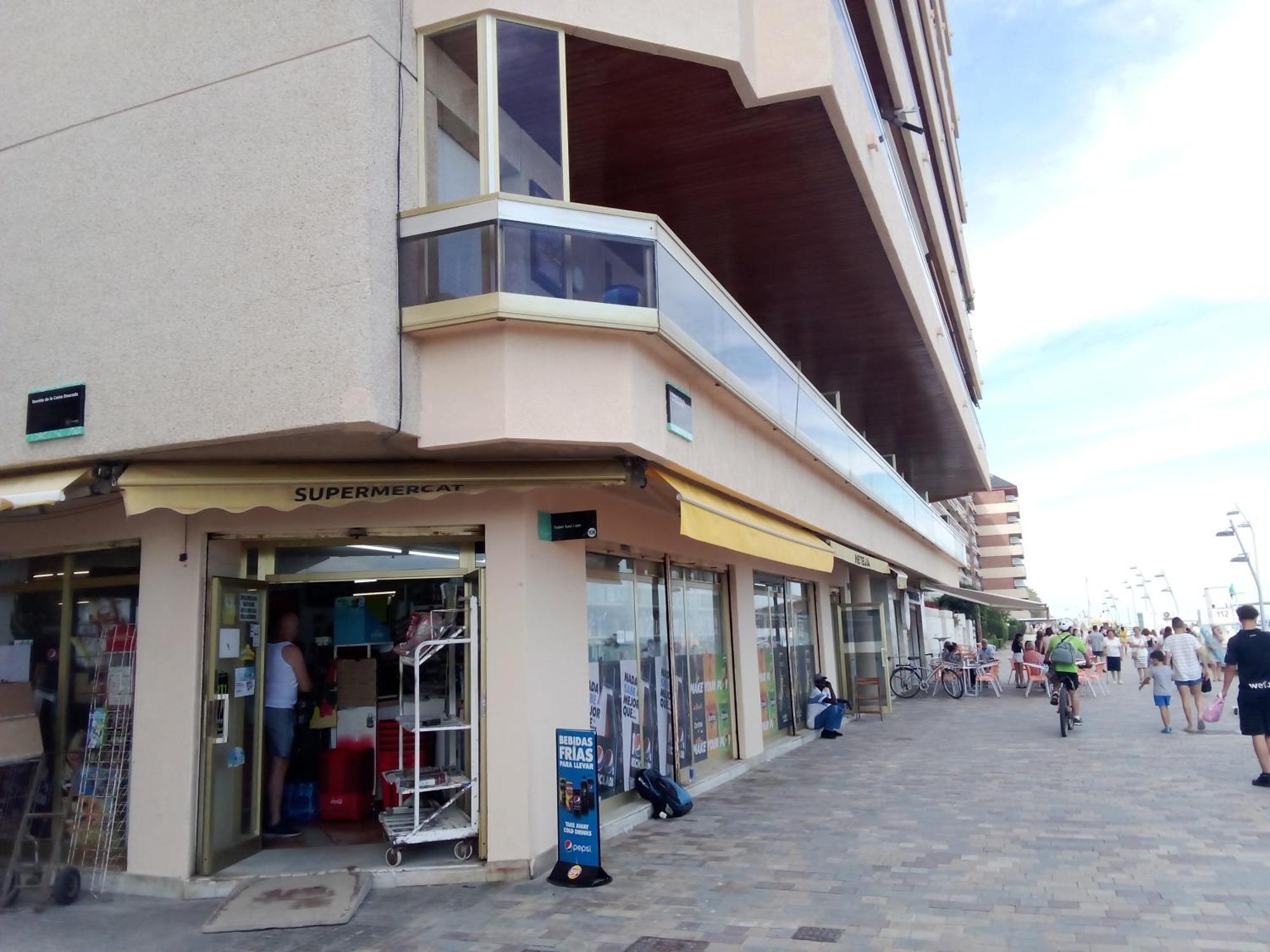 Acogedor Y Amplio Apartamento Familiar A Pie De Playa カラフェル エクステリア 写真