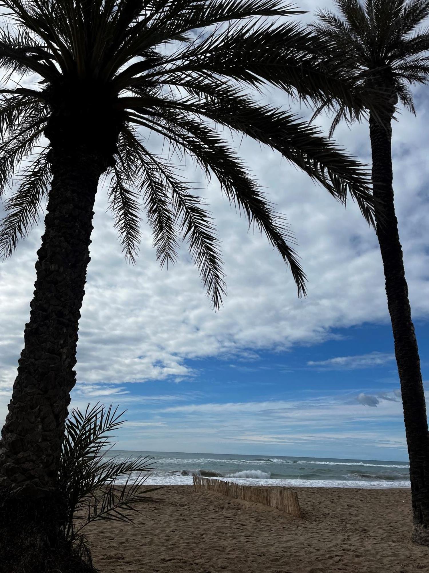 Acogedor Y Amplio Apartamento Familiar A Pie De Playa カラフェル エクステリア 写真